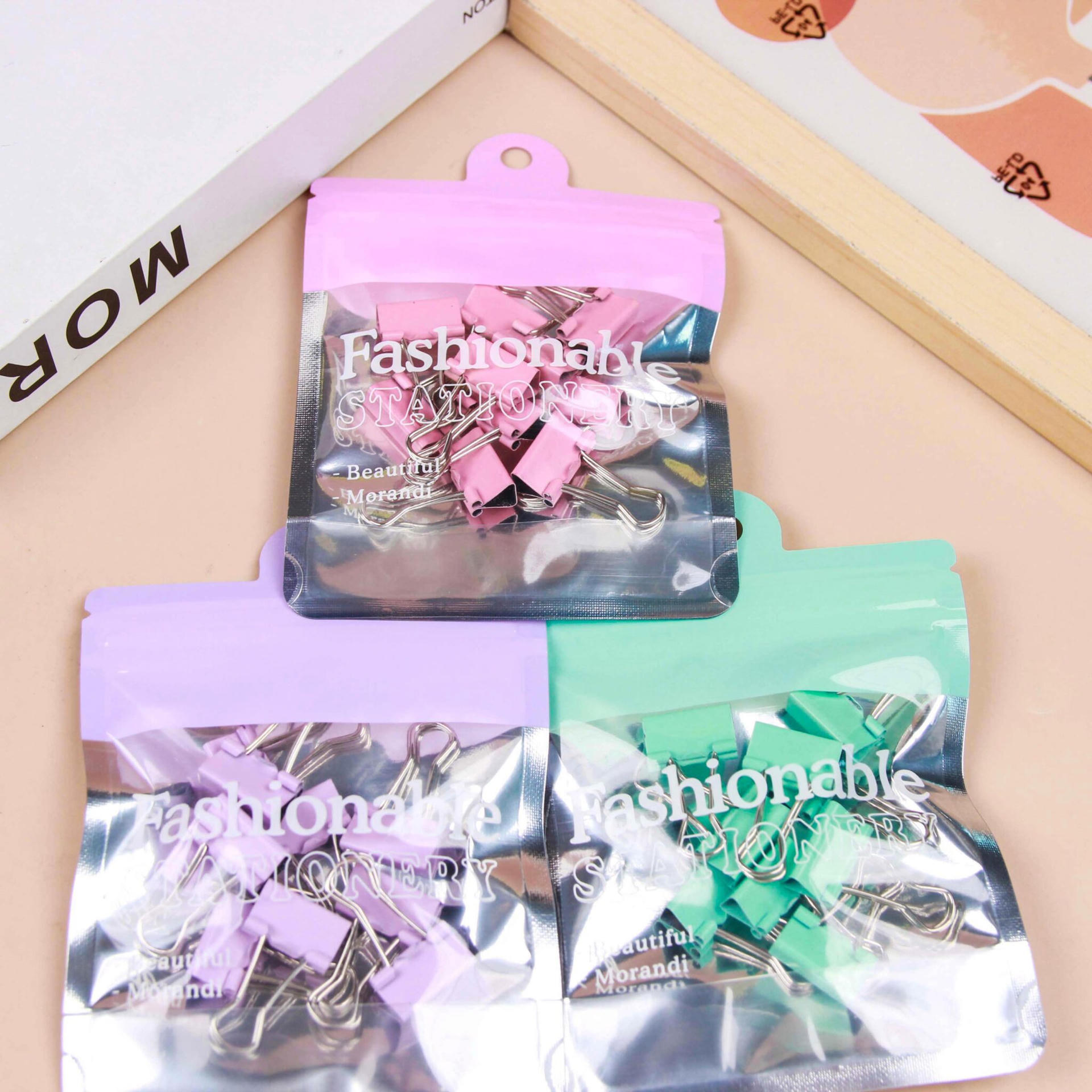 Kẹp kết dính macaron Y15 (10ps) 1 Kẹp kết dính macaron Y15 (10ps)